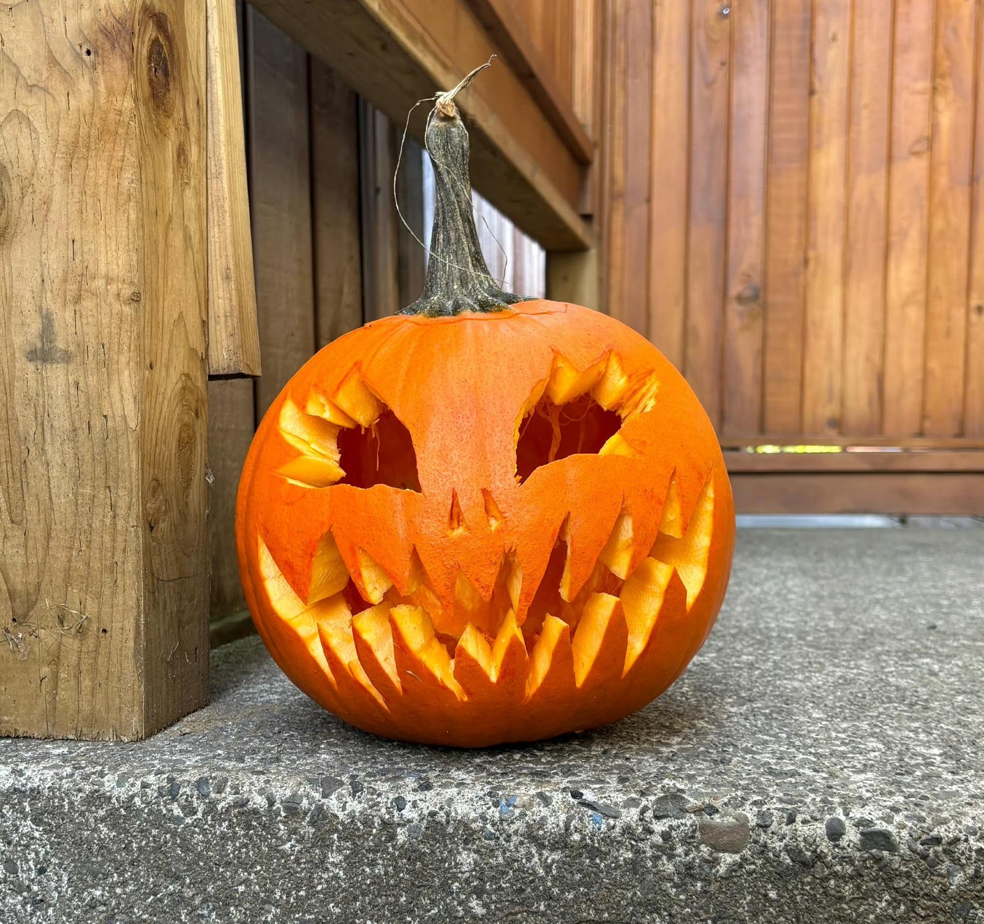 Cálidos deseos en Halloween a socios comerciales