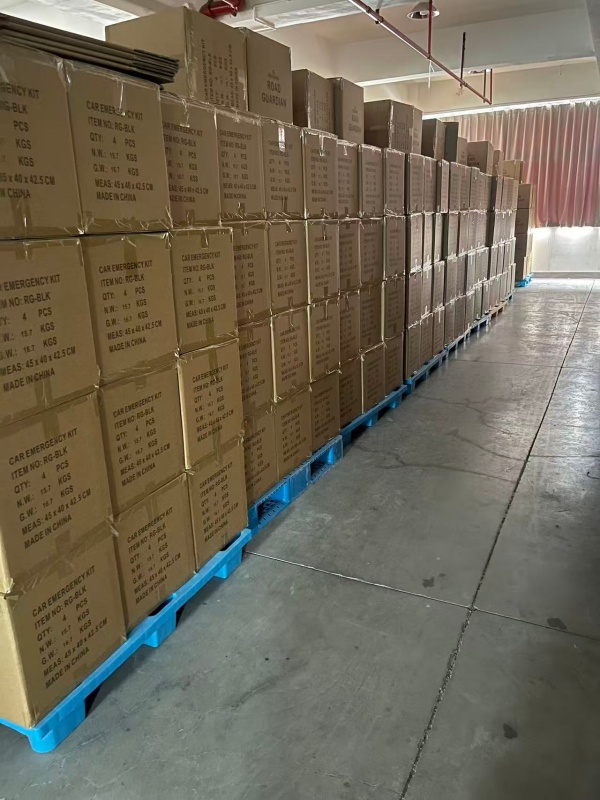 Yiwu Kebon Healthcare produce con éxito un nuevo lote de kits de emergencia